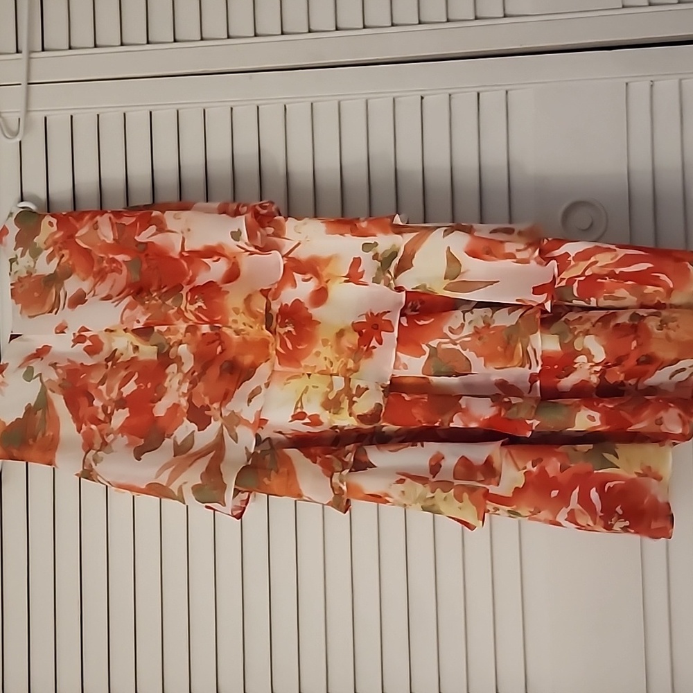 Elegant One Shoulder Floral Dress - Picture 3 of 3